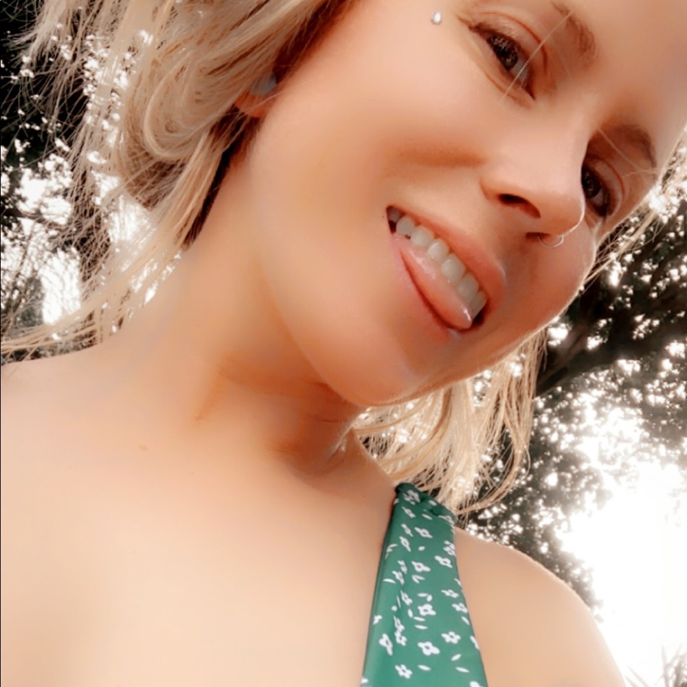 Meet your Posher, Ashlyn :)